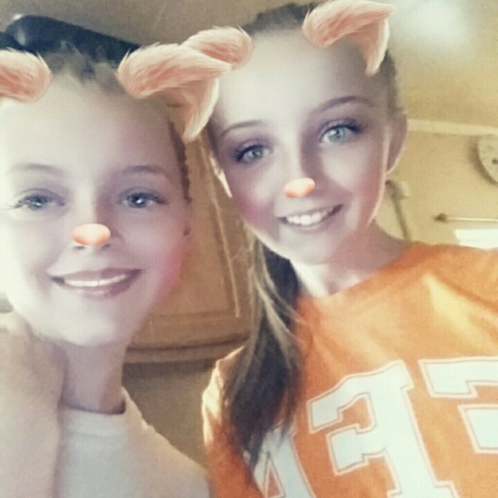 Meet your Posher, Candace