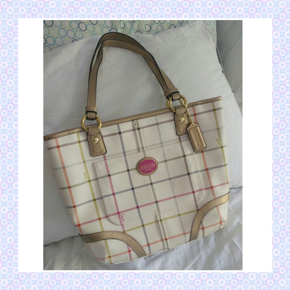 Coach tote, shoulder bag, medium sized