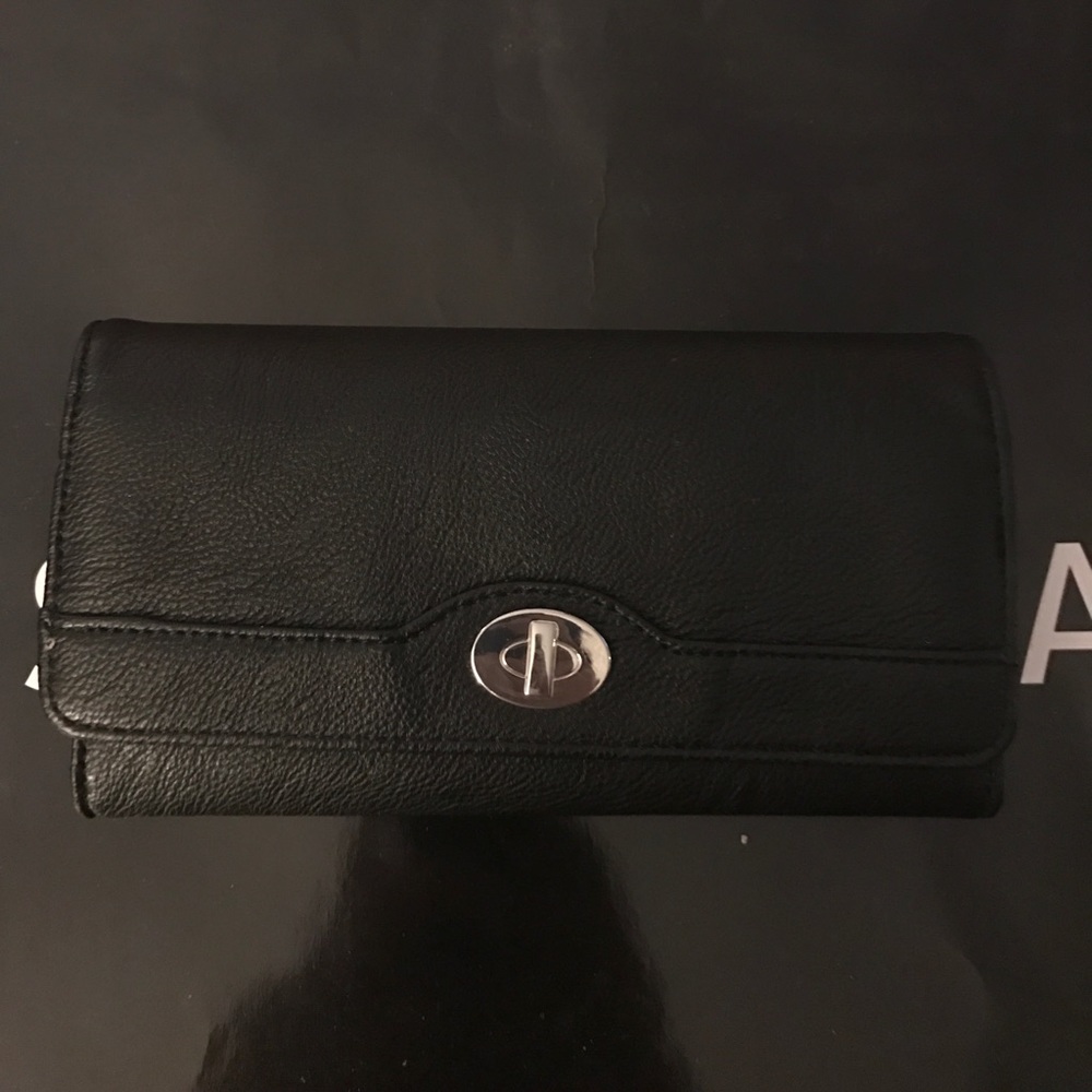 Black wallet