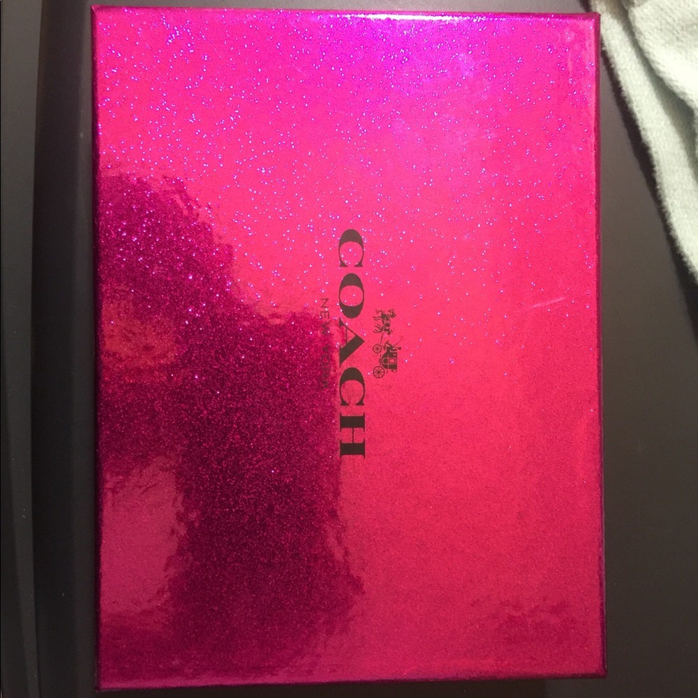 Coach Zipper Wristlet Khaki Cranberry