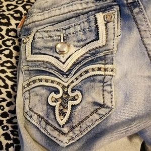 Size 24 Rock Revivals