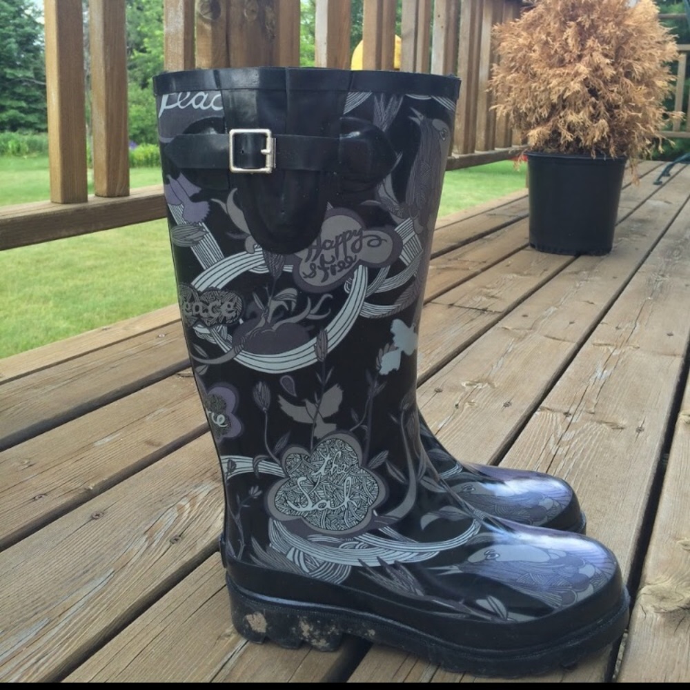 The Sak Insulated Rain Boots