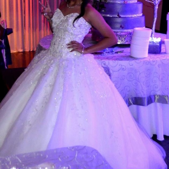 Mori Lee bridal Gown - Picture 3 of 8