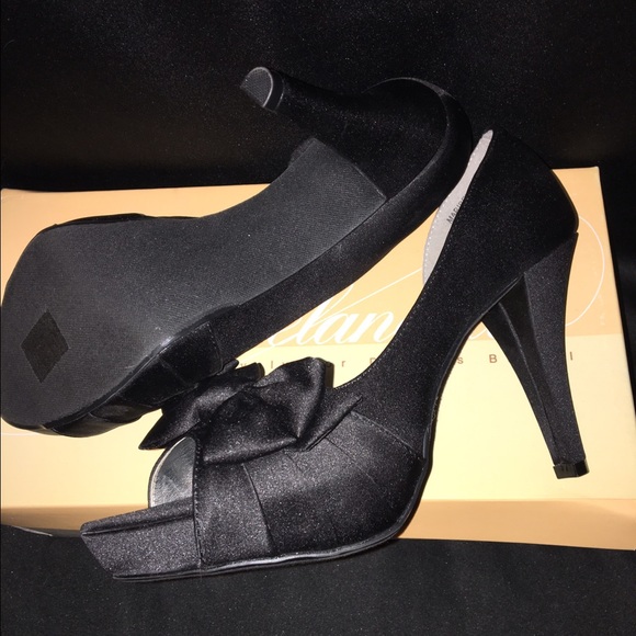 Michelangelo Satin Heels - Picture 2 of 4