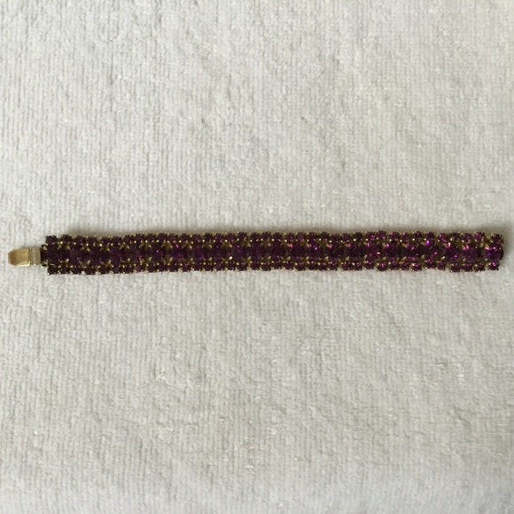 ⬇️ Reduced ⬇️ Vintage Purple Rhinestone Bracelet! - Picture 2 of 7