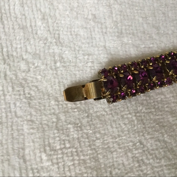 ⬇️ Reduced ⬇️ Vintage Purple Rhinestone Bracelet! - Picture 7 of 7