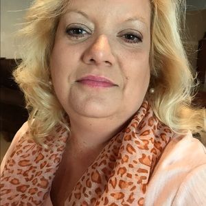 Meet your Posher, June