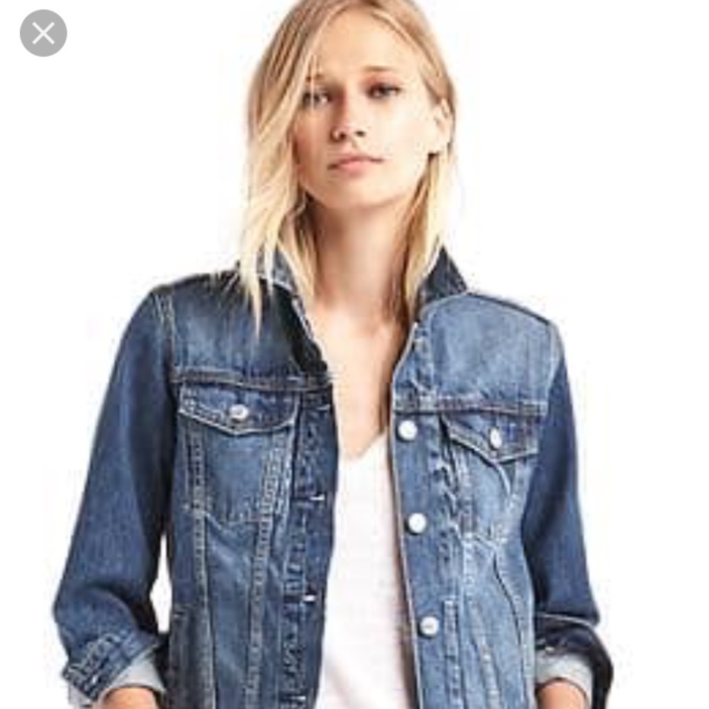 NWOT- Popular GAP 1969 Denim Jacket