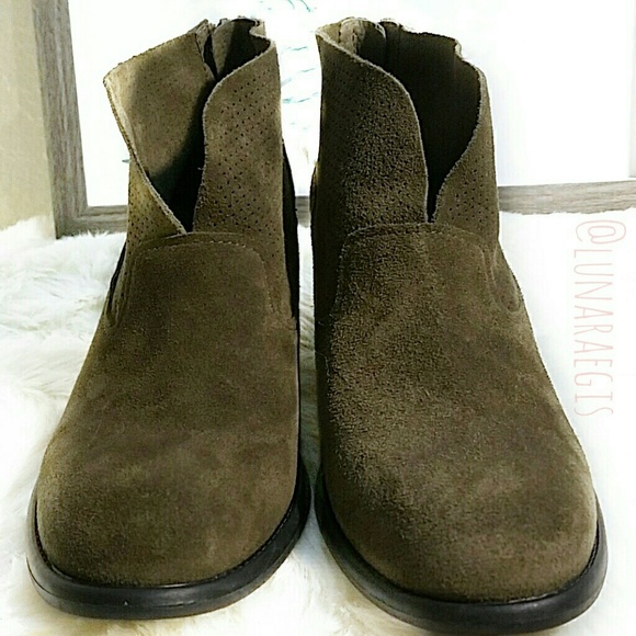 NWT!Jessica Simpson suede ankle bootiesSO SOFT!7.5 - Picture 2 of 6