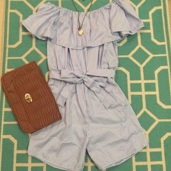 🐬4xHP 🐬 Striped Off The Shoulder Ruffle Romper - Picture 6 of 6