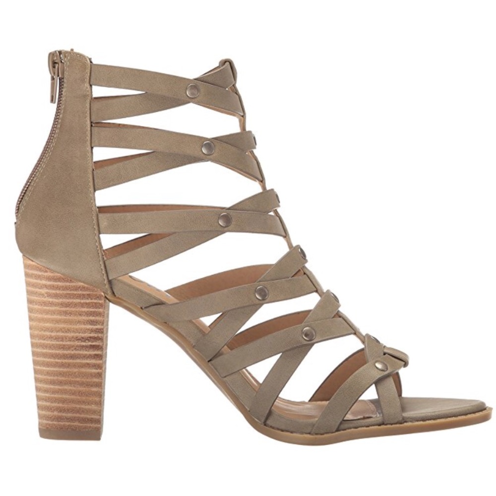 NIB Olive Caged Studded Block Heel Sandals - Picture 5 of 5