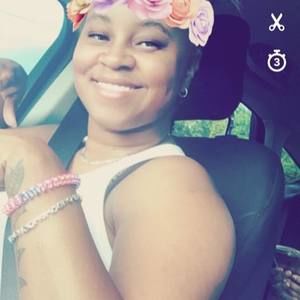 Meet your Posher, Alisha