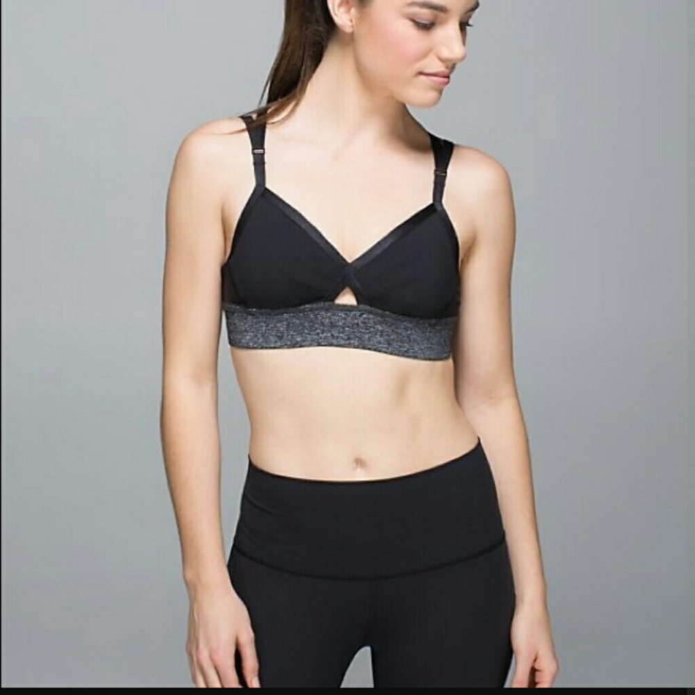 Lululemon size 4 bra