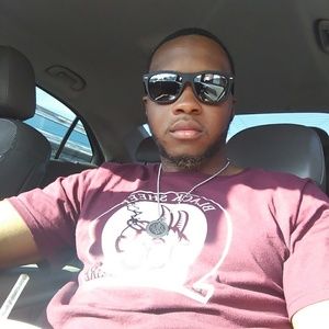 Meet your Posher, Troy