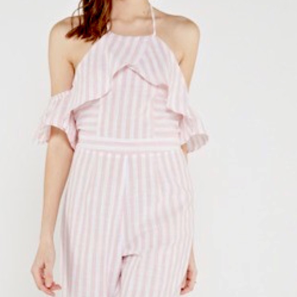 ! CLEARANCE !  RUFFLED JUMPSUIT - Picture 3 of 4