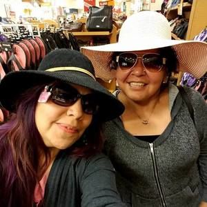 Meet your Posher, Yvonne