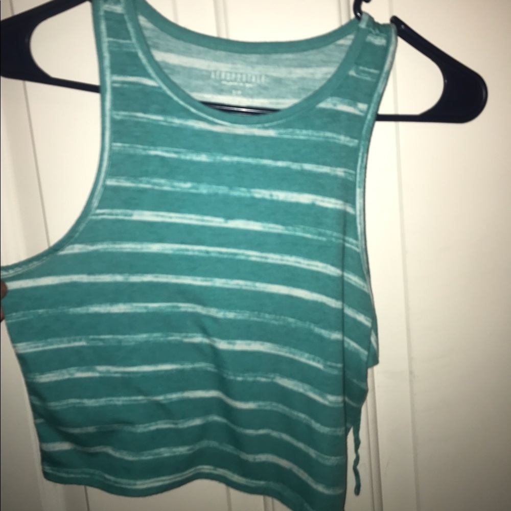 Croptops - Picture 4 of 4