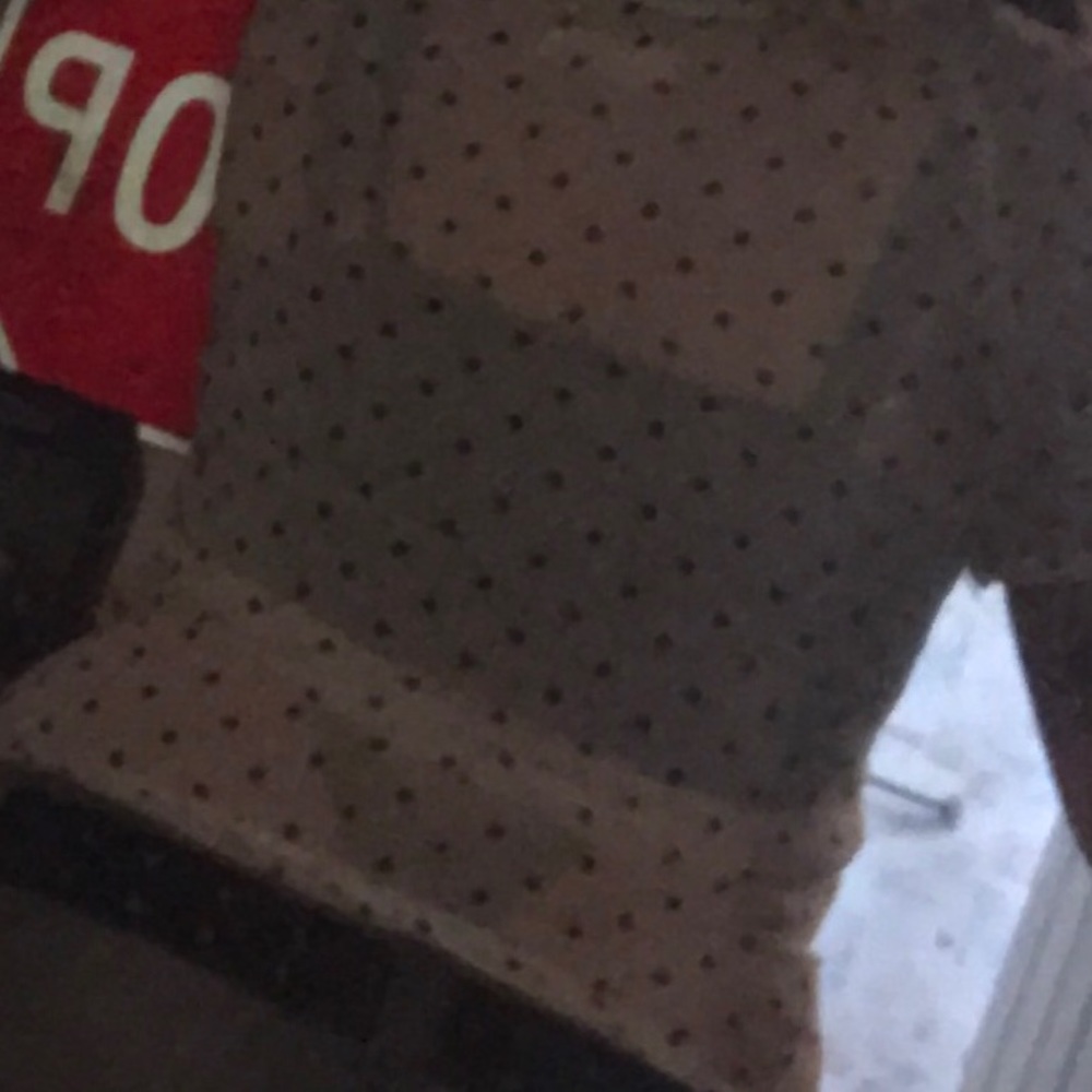 Cute Hollister shirt with ruffles!! - Picture 3 of 8