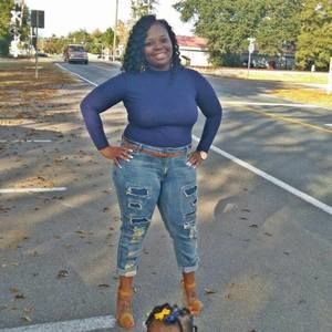 Meet your Posher, Mone'e