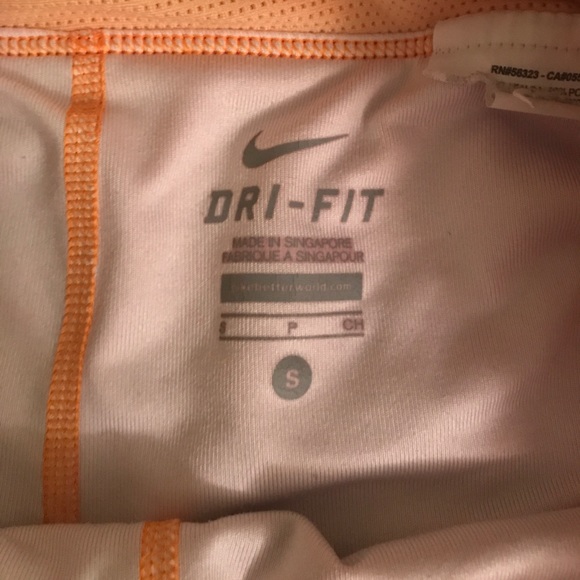 Nike running skirt - Picture 2 of 5