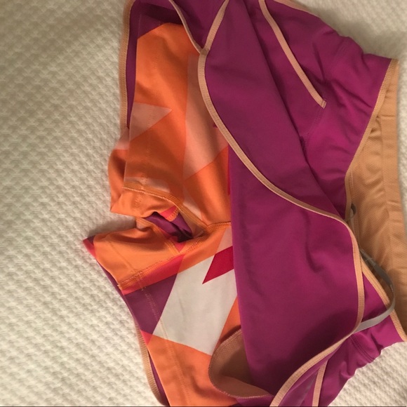 Nike running skirt - Picture 4 of 5