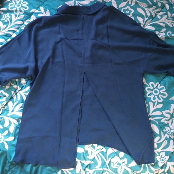 Denim Blue Hi-Low V-Neck Split Back Top - Picture 5 of 5