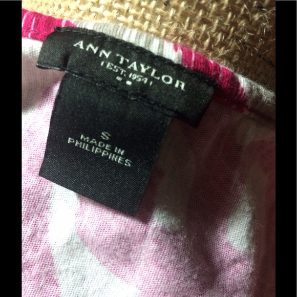 Ann Taylor Pink with Grey/White Sleeveless Top - Picture 4 of 5