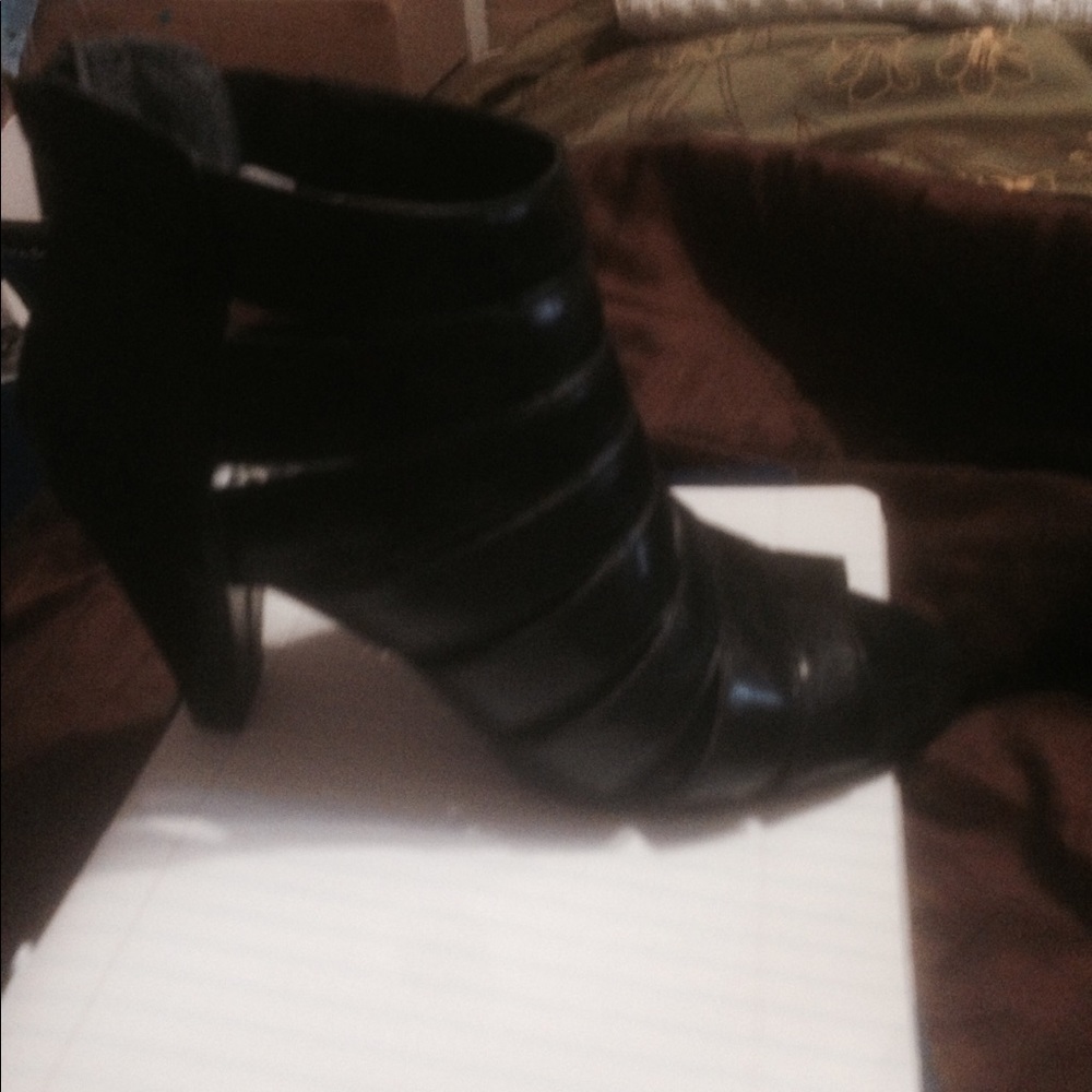 Black aerosoles