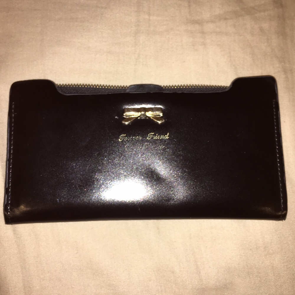 Black Snap Wallet