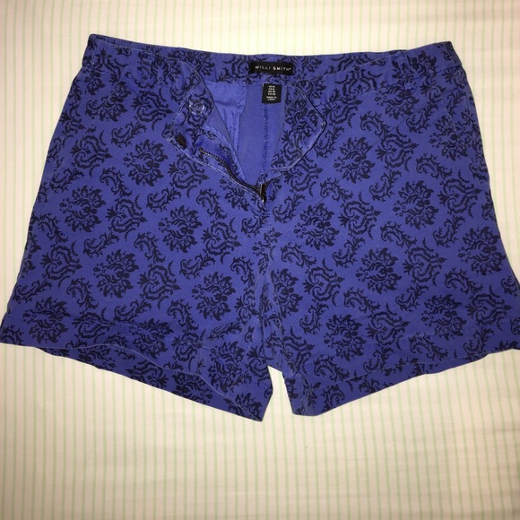 Shorts - Picture 3 of 3