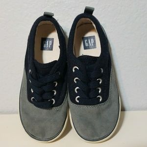 GAP Suede Grey/Dark Blue Lace up