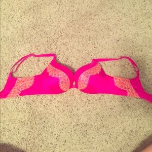 Victoria's Secret push up bra. Only worn once