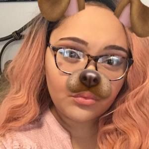 Meet your Posher, Carrie