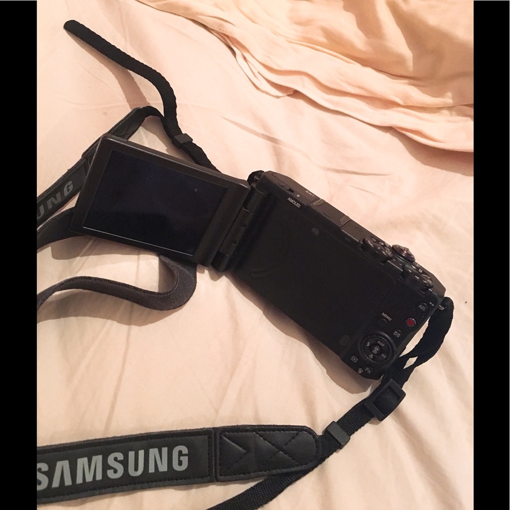 Samsung camera - Picture 2 of 5