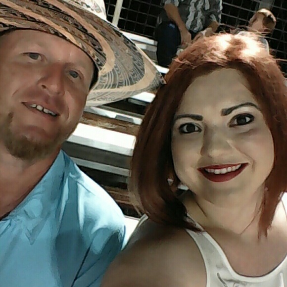 Meet your Posher, Haylee - Picture 1 of 1