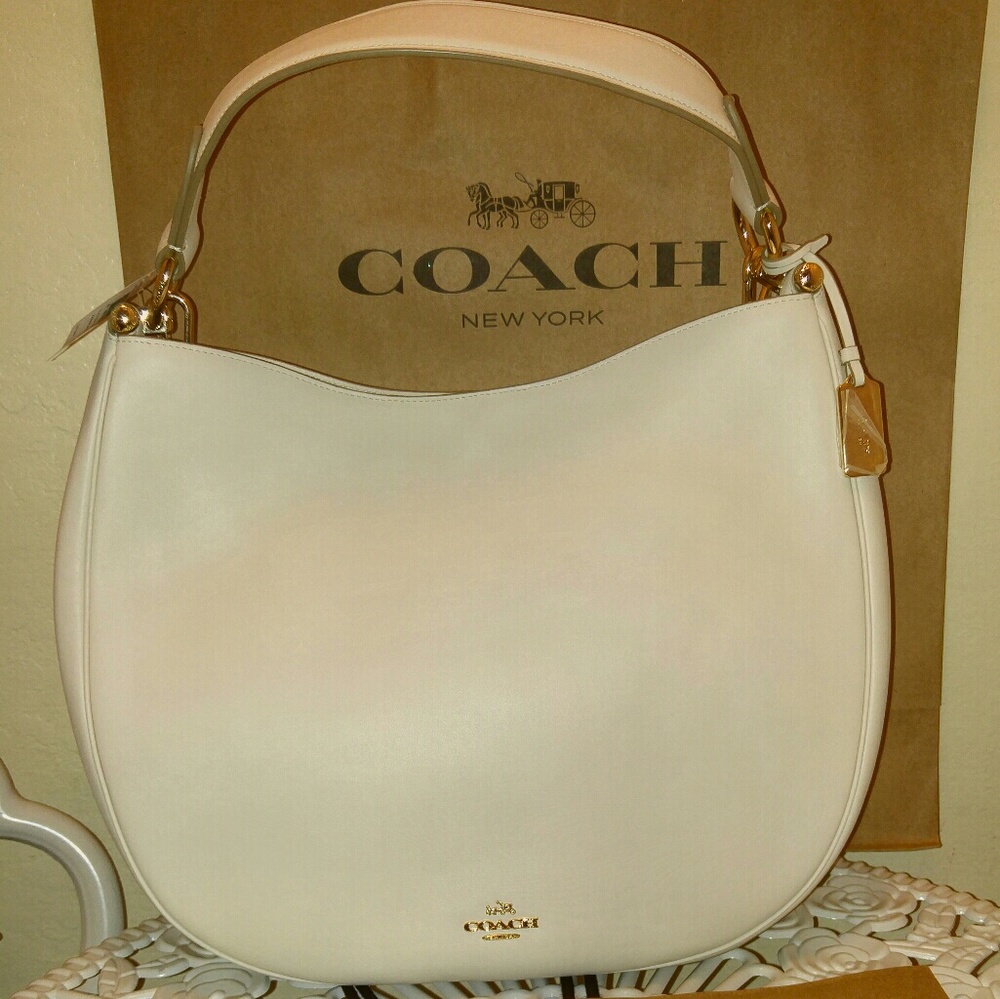 🚫SOLD🚫White coach bag( final sale)