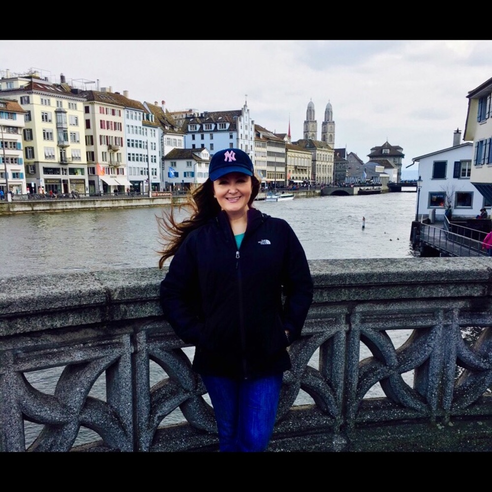 Meet your Posher, Ada