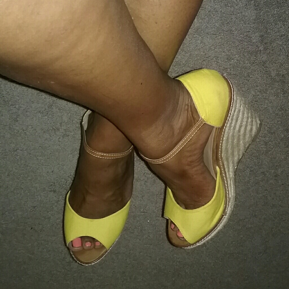 Sandals - Picture 4 of 4