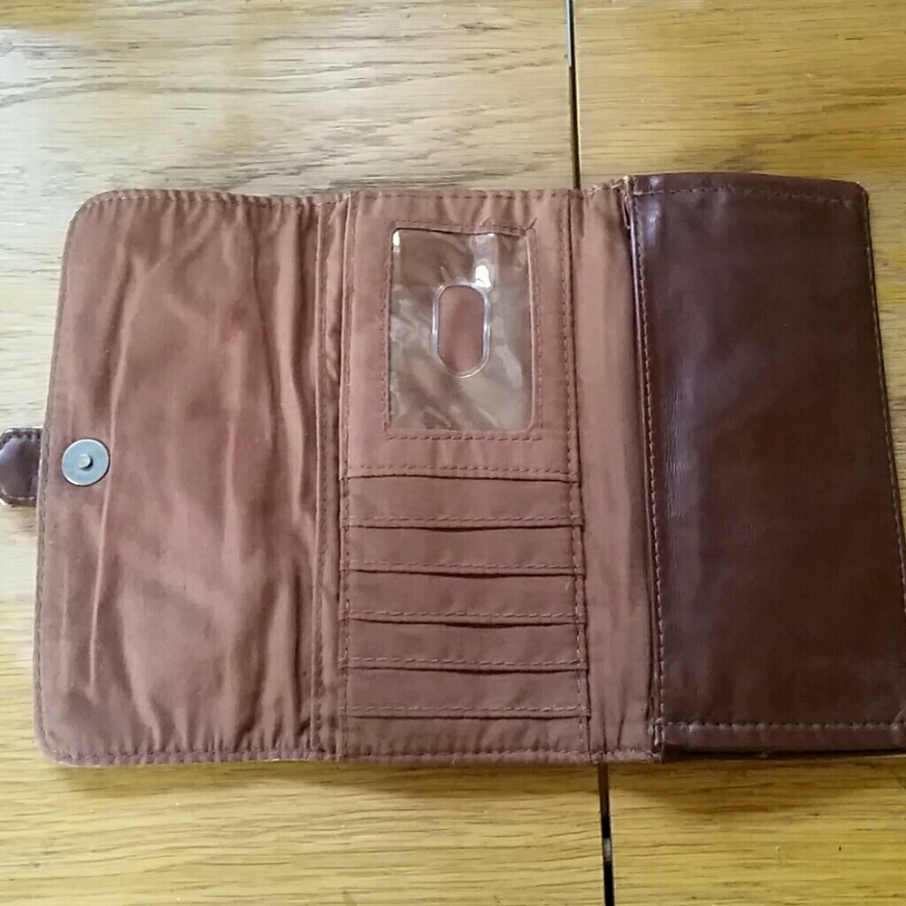 Target Wallet - Picture 2 of 4