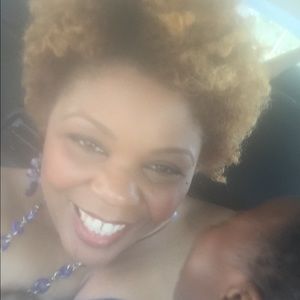 Meet your Posher, Nicole