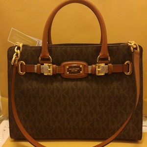 💰💰💰💰💰SALE 💰Michael Kors black and brown bag