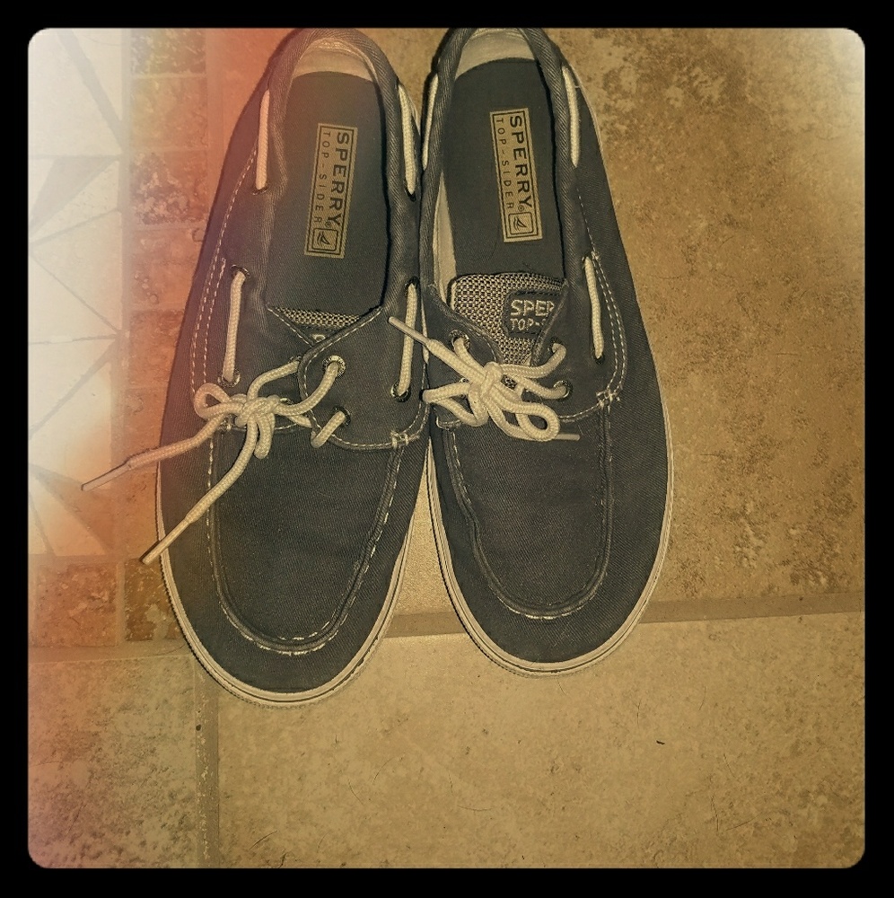 Boys Sperry boat shoes