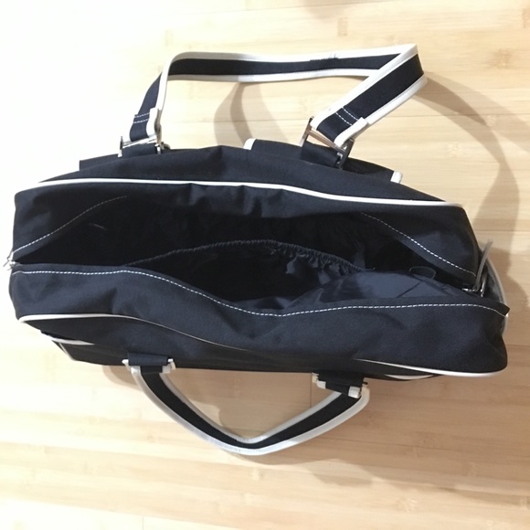 Oioi designer diaper bag - Picture 3 of 5