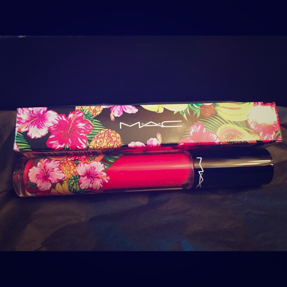 🚫SOLD LOCALLY🚫MAC Fruity Juicy Lip Creme Shake