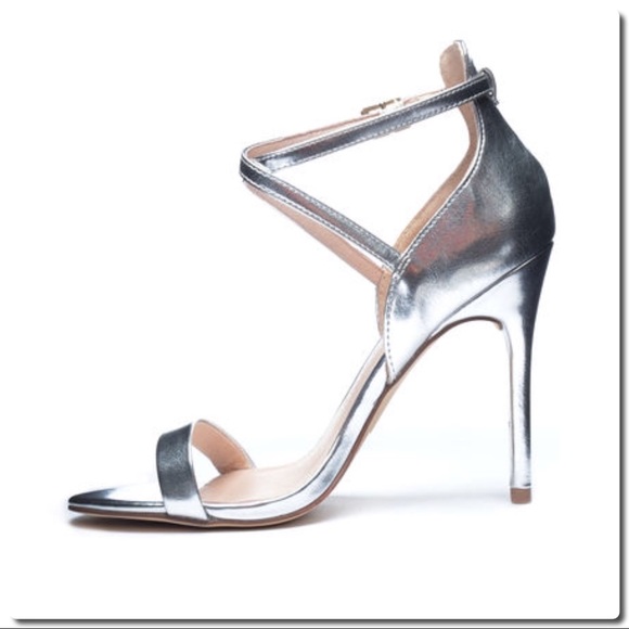 CCO Chinese Laundry Ankle Strap Heels - Picture 3 of 8