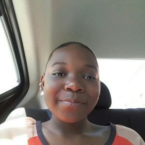 Meet your Posher, Zamya