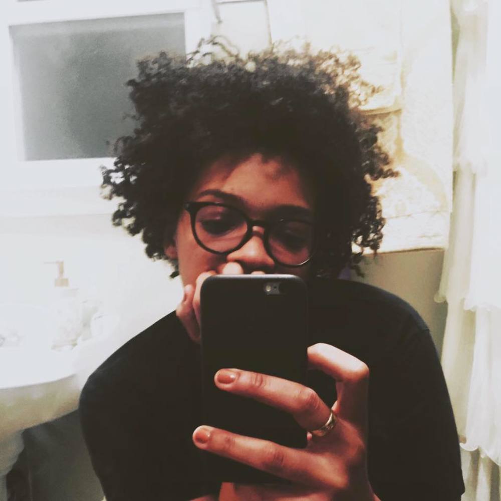 Meet your Posher, Daisa