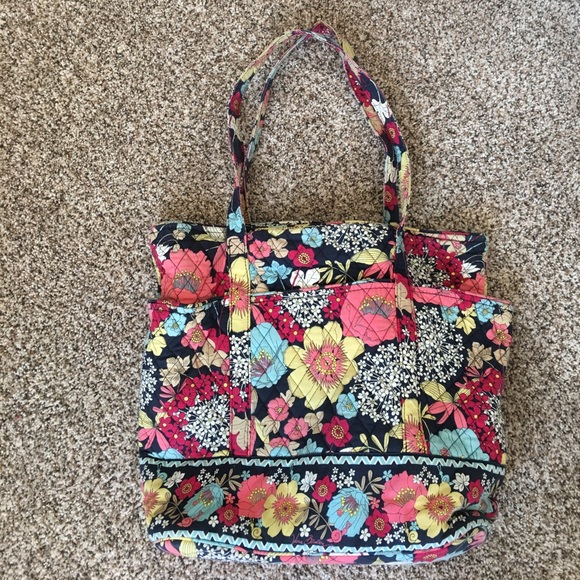 Vera Bradley Bag - Picture 1 of 4