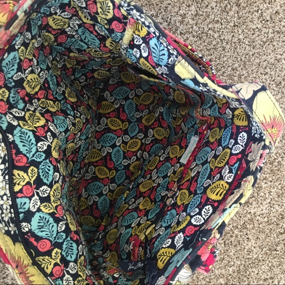 Vera Bradley Bag - Picture 4 of 4