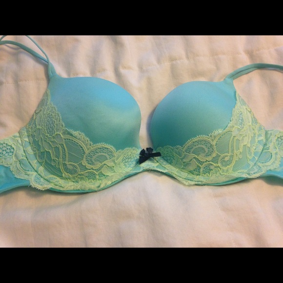 Victoria's Secret bra - Picture 5 of 5